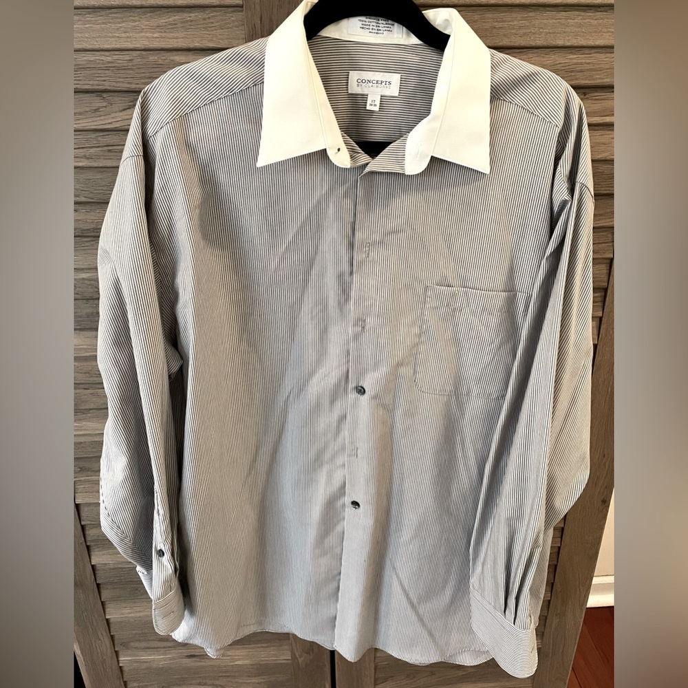 Claiborne Concepts men’s dress shirt size 17, 34/35